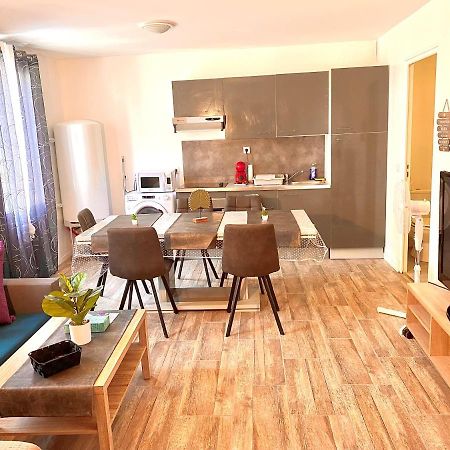 Appartement Quartier Populaire A Perpignan Exterior foto